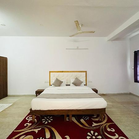 The Burj Resort Luxurious Stay Udaipur Exterior photo